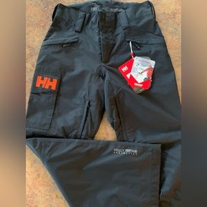 NWT Helly Hansen Men’s Cargo Ski Pants, Size S, Black, Insulated